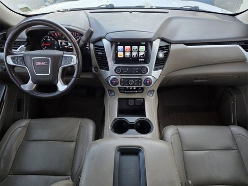 Used 2019 GMC Yukon SLT w/ Premium Edition image 10