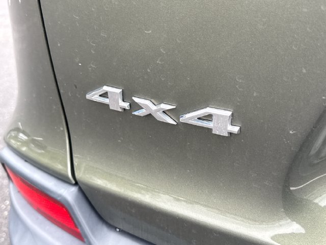 Used 2020 Jeep Cherokee Limited AWD/4WD image 18