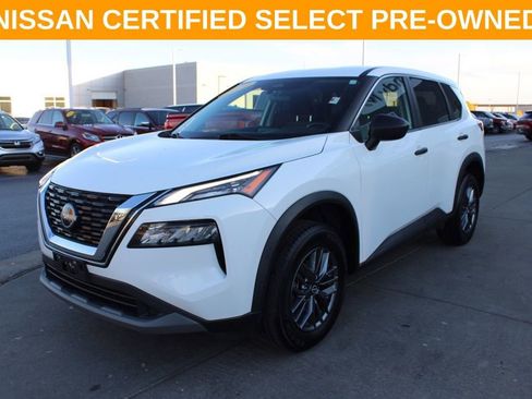 Certified 2022 Nissan Rogue S image 3