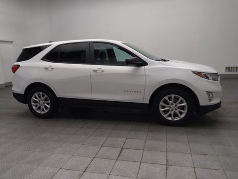Used 2021 Chevrolet Equinox LS w/ LS Convenience Package FWD image 11