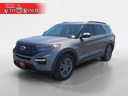 Used 2021 Ford Explorer XLT w/ Equipment Group 202A AWD/4WD image 7