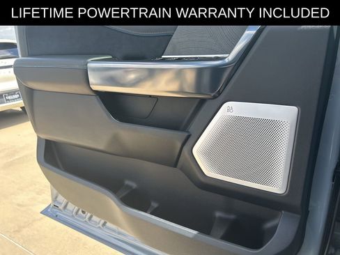 Used 2025 Ford F250 Platinum w/ Tremor Off-Road Package image 18