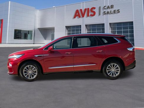 Used 2024 Buick Enclave Premium AWD/4WD image 10