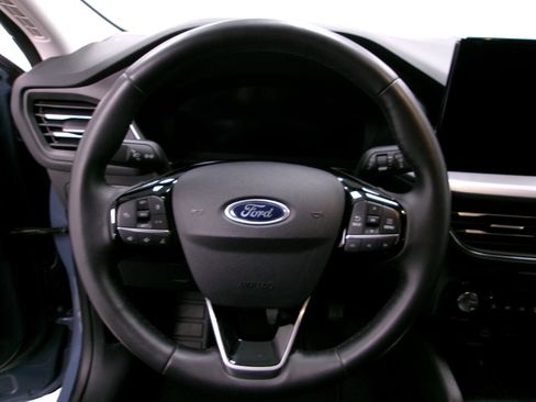 Used 2024 Ford Escape Platinum image 7
