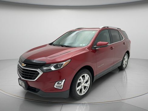Used 2018 Chevrolet Equinox LT w/ Sun & Infotainment Package AWD/4WD image 3
