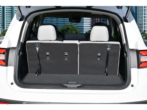 New 2025 Honda Pilot EX-L image 8