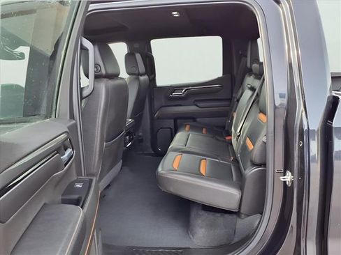 Used 2022 GMC Sierra 1500 AT4 w/ AT4 Preferred Package image 11