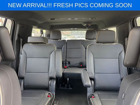 Certified 2024 GMC Yukon XL SLT w/ SLT Luxury Package image 13