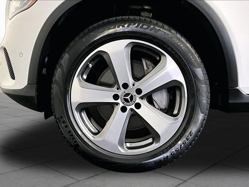 Used 2022 Mercedes-Benz GLC 300 4MATIC image 11