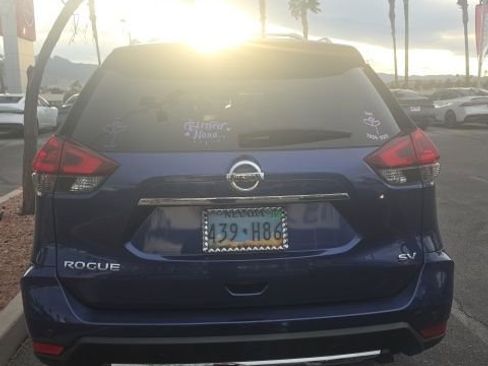 Used 2019 Nissan Rogue SV w/ Sun & Sound Touring Package image 6