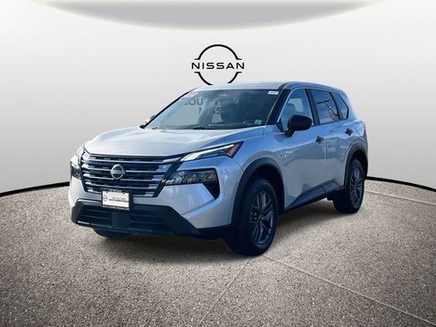 Certified 2025 Nissan Rogue S image 4