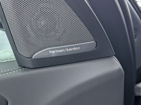 New 2026 BMW X5 xDrive40i w/ M Sport Package image 17