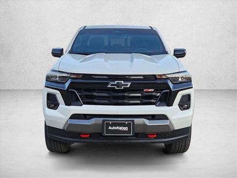 Used 2024 Chevrolet Colorado Z71 w/ Z71 Convenience Package 2 image 2