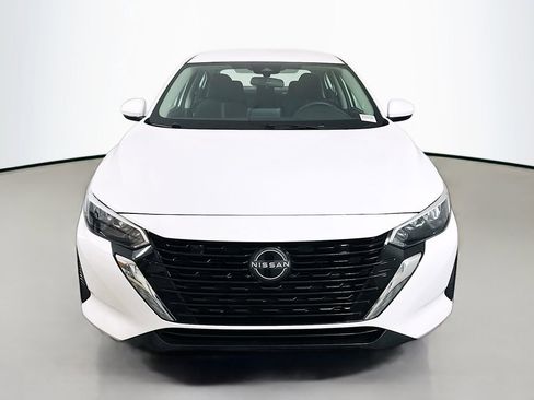 Used 2024 Nissan Sentra SV image 2