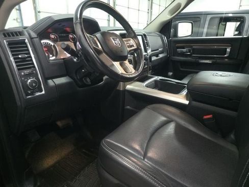 Used 2016 RAM 1500 Laramie w/ Convenience Group AWD/4WD image 18