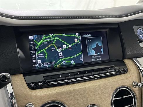 Used 2019 Rolls-Royce Cullinan image 34