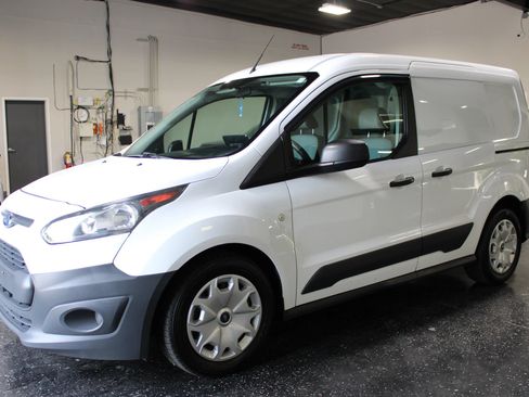 Used 2018 Ford Transit Connect XL FWD image 6