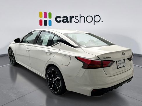 Used 2024 Nissan Altima 2.5 SR image 3