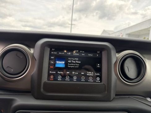 Used 2019 Jeep Wrangler Unlimited Sport S AWD/4WD image 21