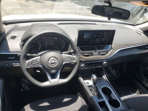 Certified 2025 Nissan Altima 2.5 SV w/ SV Special Edition Package FWD image 11