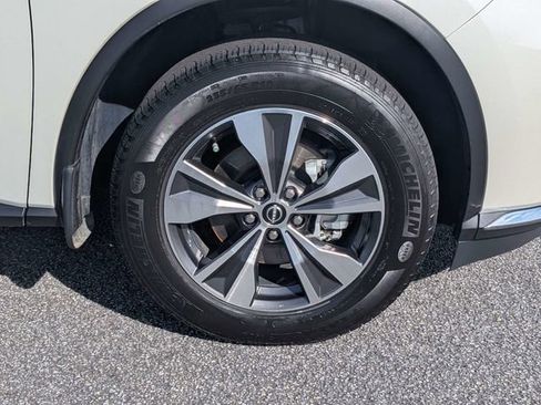 Certified 2024 Nissan Murano SV image 11