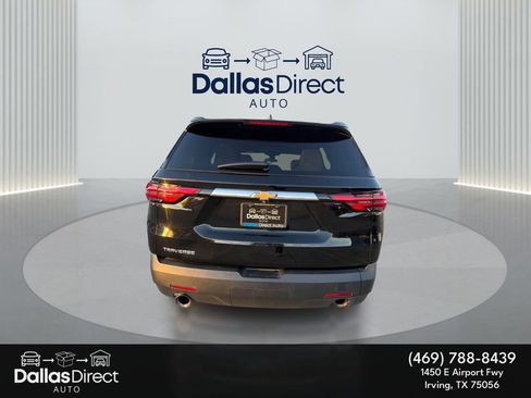 Used 2022 Chevrolet Traverse LS image 7