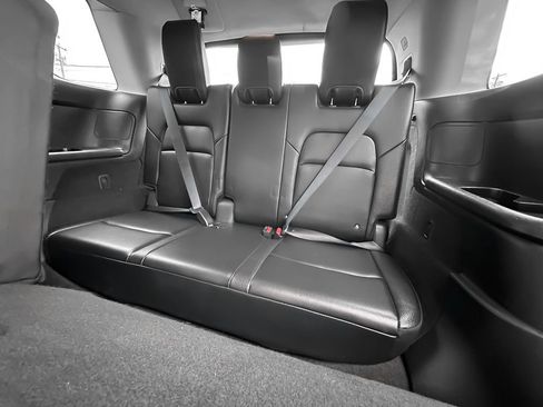 Used 2023 Nissan Pathfinder SL image 23