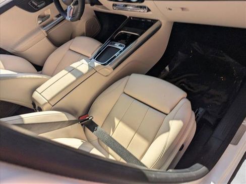 Certified 2025 Mercedes-Benz GLA 250 image 23