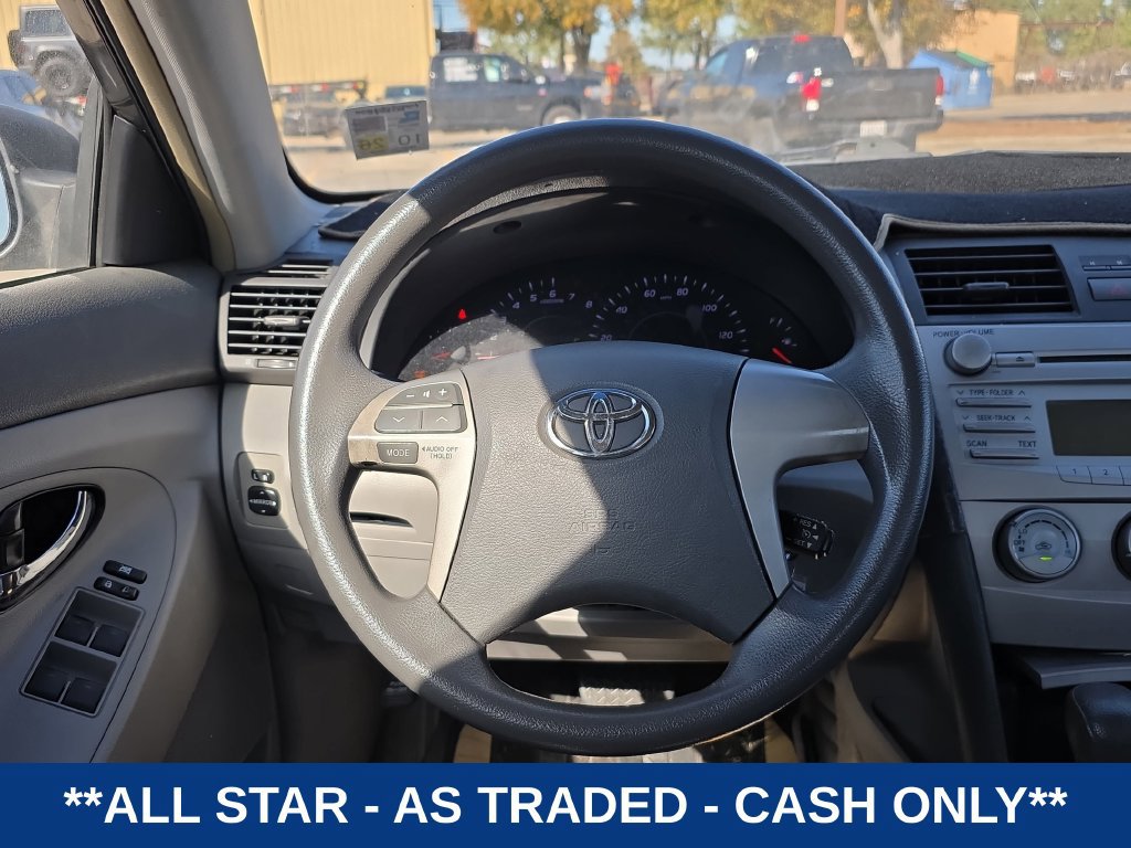 Used 2011 Toyota Camry LE FWD image 14