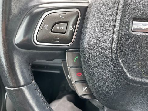 Used 2018 Land Rover Range Rover Evoque Landmark Edition image 25