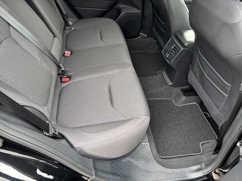 Certified 2025 Subaru Forester Premium AWD/4WD image 18
