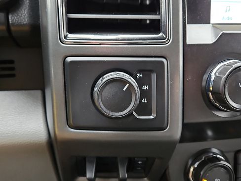 Used 2020 Ford F350 XLT image 15