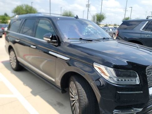 Used 2018 Lincoln Navigator L Reserve w/ Technology Package AWD/4WD image 5