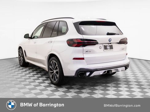 New 2026 BMW X5 xDrive50e w/ Executive Package image 3