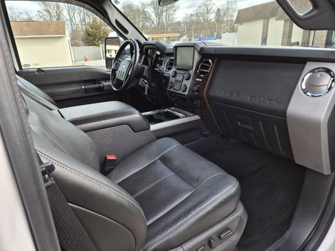 Used 2014 Ford F250 Lariat w/ Chrome Package image 15