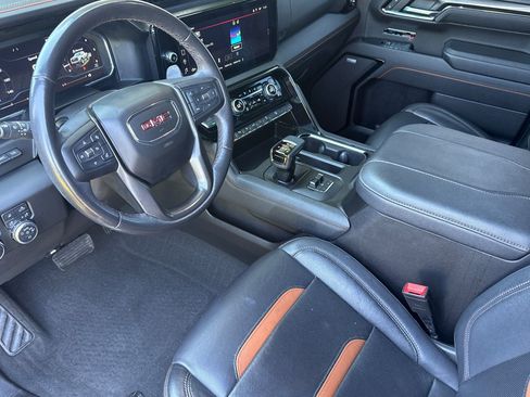 Used 2023 GMC Sierra 1500 AT4 w/ AT4 Premium Package AWD/4WD image 9