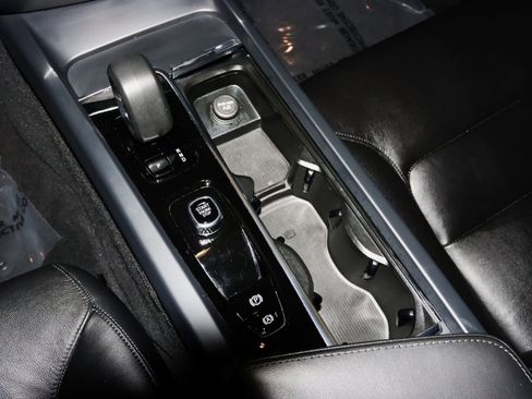 Used 2025 Volvo S60 B5 Core image 42