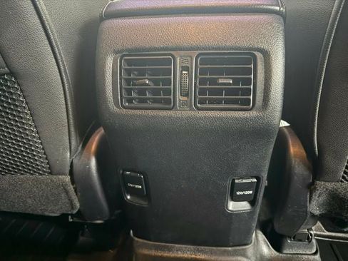 Used 2018 Toyota 4Runner SR5 Premium AWD/4WD image 33