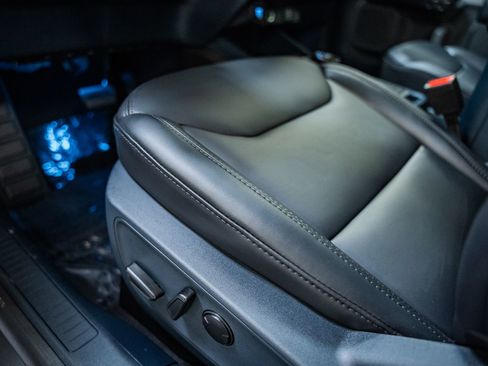 Certified 2026 Ford Maverick Lariat w/ Black Appearance Package image 40