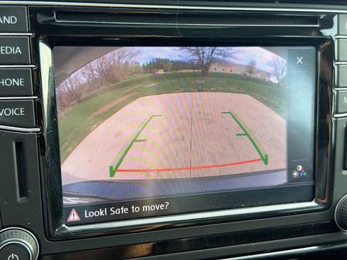 Used 2016 Volkswagen Jetta SEL w/ Lighting Package image 25