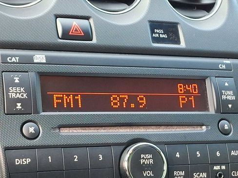 Used 2010 Nissan Altima 3.5 SR image 13