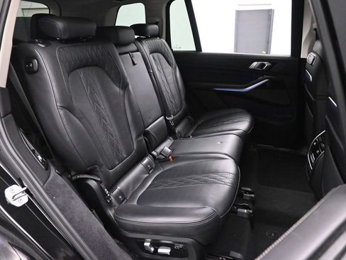 Used 2023 BMW X7 xDrive40i w/ Premium Package AWD/4WD image 18