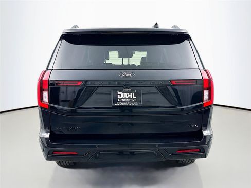 Used 2025 Ford Expedition Max Platinum w/ Stealth Performance Package AWD/4WD image 12