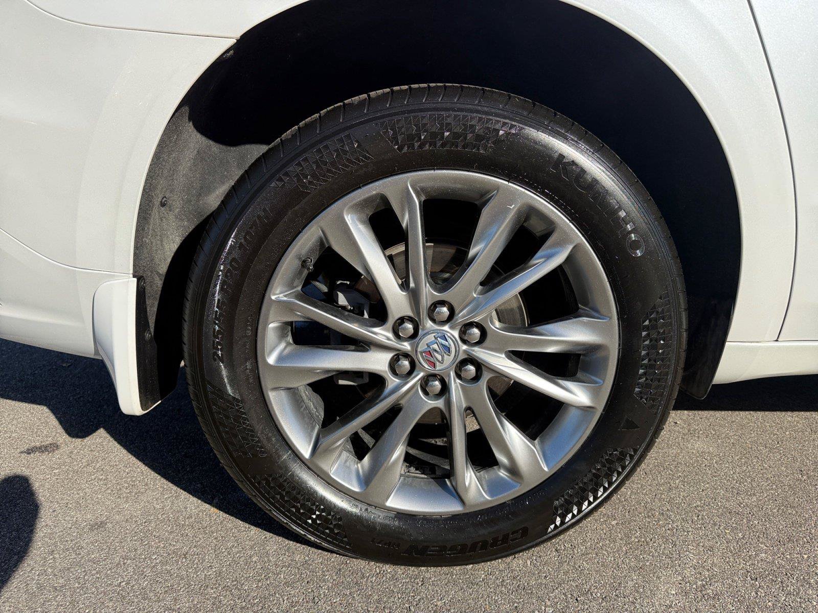 Used 2023 Buick Enclave Avenir w/ Trailering Package, 5000 lbs. AWD/4WD image 32
