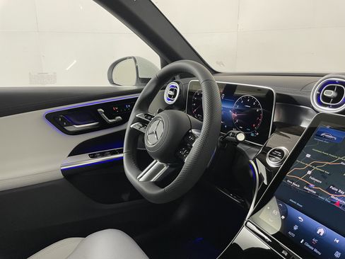 New 2026 Mercedes-Benz GLC 300 image 10