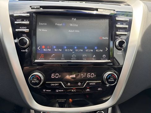 Used 2018 Nissan Murano SL w/ Moonroof Package AWD/4WD image 14