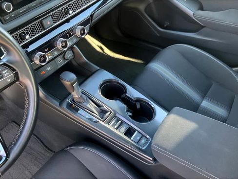 Used 2024 Honda Civic Sport image 16