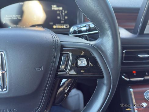 Used 2022 Lincoln Aviator Reserve w/ Equipment Group 201A image 28