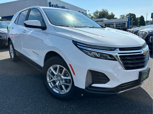 Certified 2024 Chevrolet Equinox LT FWD image 30