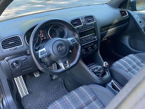 Used 2014 Volkswagen GTI Driver's Edition FWD image 12